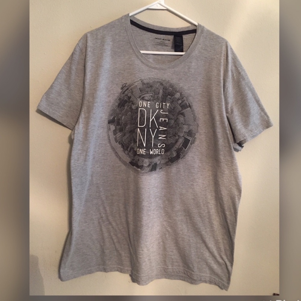 DKNY One City t-shirt